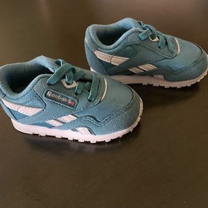 Infant girls Reebok shoes